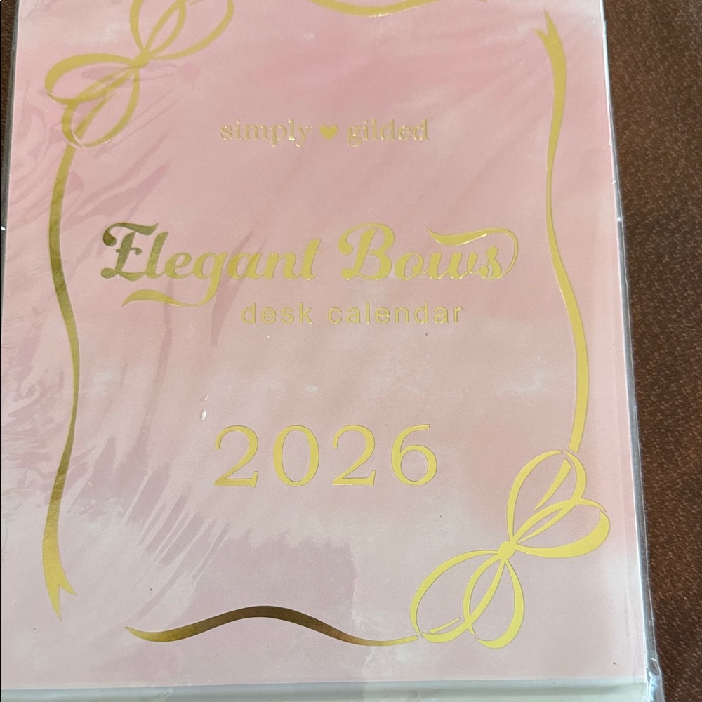 Brand newSimply Gilded "Elegant Bows" 2026 Desk Calendar - Pink & Gold